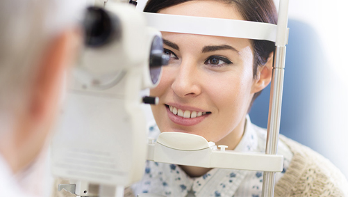 Discount pricing on eye exams near Chicago